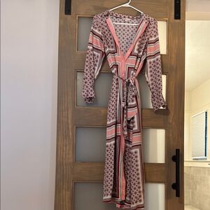 Elegant Pink and Black Patterned Dress